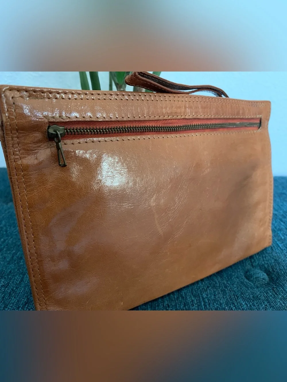 Vintage Bottega Veneta Tan Leather Wrist Clutch